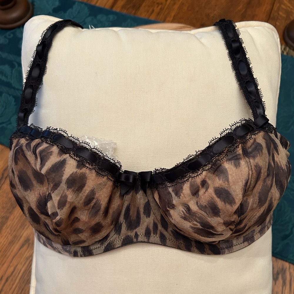 Victoria's Secret Black & Brown Animal Print Bra, sheer fabric, w/underwire. 36C